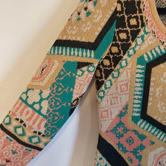 Beautiful knit dress! - Picture 2 of 4